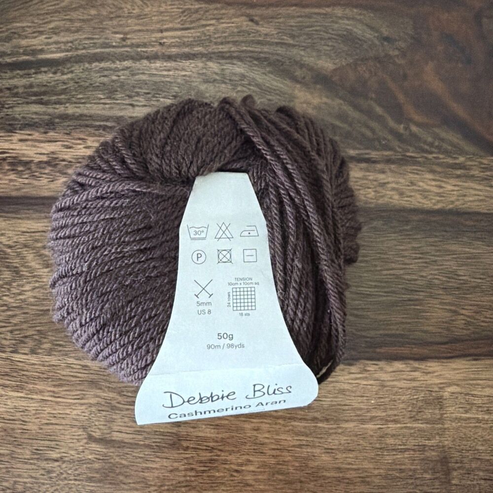 Debbie Bliss Cashmerino Aran Brown Yarn 300615 Dyelot 2203